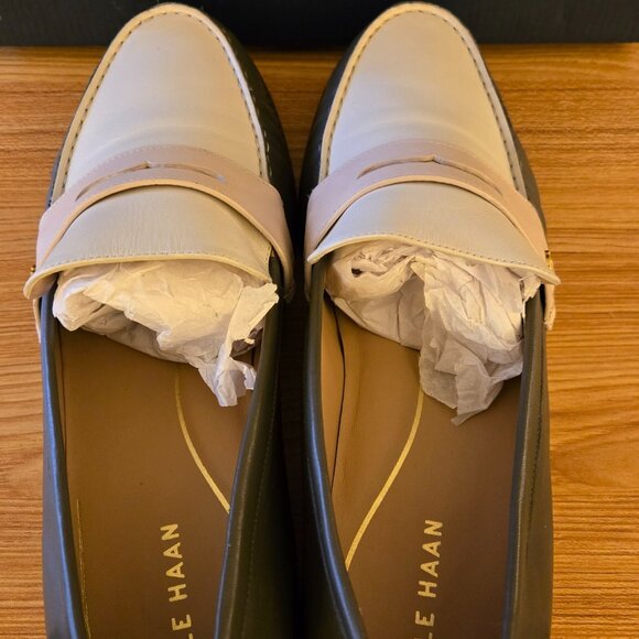 New In Box!! Cole Haan Two-Tone Green/White Loafers with Pink Women Size 11 - Picture 3 of 8